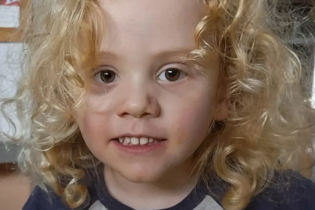 Ruido digital y vacío real en la desaparición del pequeño Gus en el 'outback' australiano - El Mundo