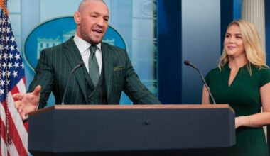 McGregor hablando en la Casa Blanca a principios de este año