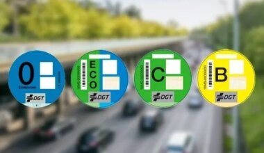 Los cambios que llegarán a las etiquetas de la DGT: híbridos enchufables y ligeros, en la picota - El Mundo