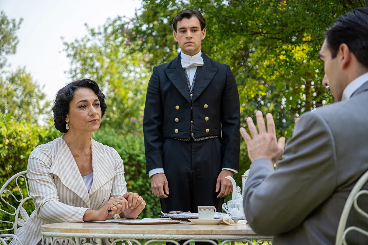 Avance de La Promesa, capítulo del viernes 17 de octubre: Lorenzo vuelve a presionar a Leocadia - El Mundo