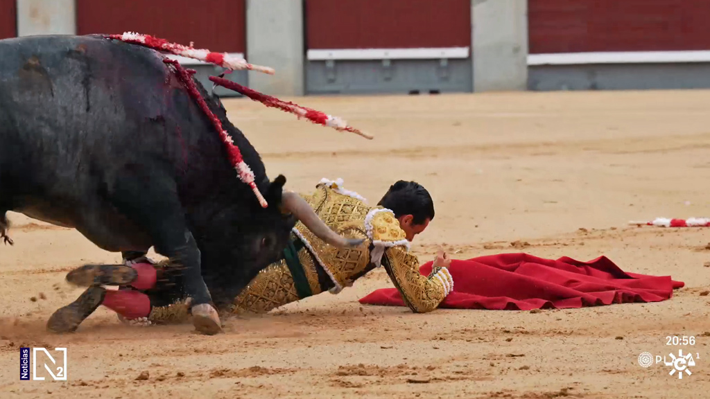 Grave cogida del torero David Galván en Las Ventas