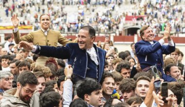 Curro Vázquez y César Rincón abren el túnel del tiempo y la Puerta Grande en el histórico festival de Antoñete en Las Ventas: "¡Gracias, Morante!" - El Mundo