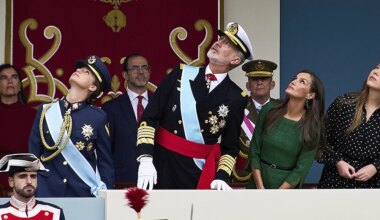 La fuga de Sánchez y la ausencia de Abascal dejan el protagonismo a Feijóo: "Vox me acusa de pactar con el PSOE y el PSOE, de radicalizarme" - El Mundo