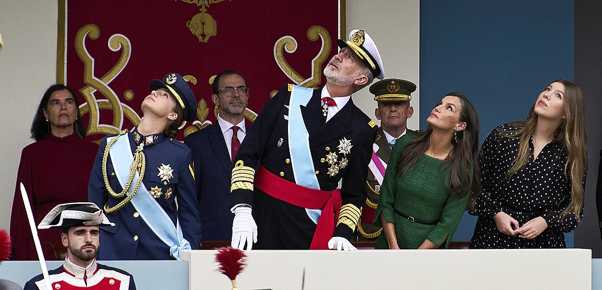 La fuga de Sánchez y la ausencia de Abascal dejan el protagonismo a Feijóo: "Vox me acusa de pactar con el PSOE y el PSOE, de radicalizarme" - El Mundo