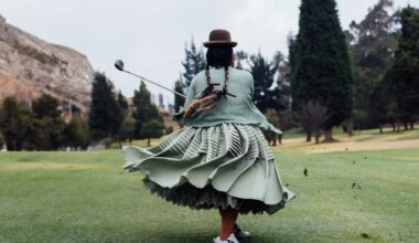Las cholitas bolivianas que conquistaron el campo de golf más alto de América