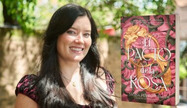 El fenómeno Sasha Peyton Smith, la voz que redefine el “romantasy” juvenil