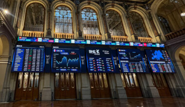 Ibex 35 hoy, la Bolsa en Directo | El Ibex sigue aplazando el asalto a máximos