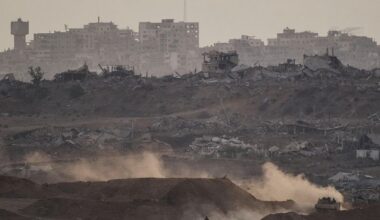 Israel rompe la tregua en Gaza horas después de que se firmase la paz en Egipto