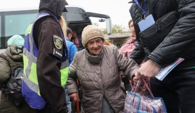 Ucrania ordenó la evacuación de decenas de aldeas en la región de Kharkiv ante el avance ruso sobre la ciudad de Kupiansk