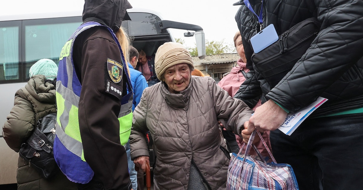 Ucrania ordenó la evacuación de decenas de aldeas en la región de Kharkiv ante el avance ruso sobre la ciudad de Kupiansk