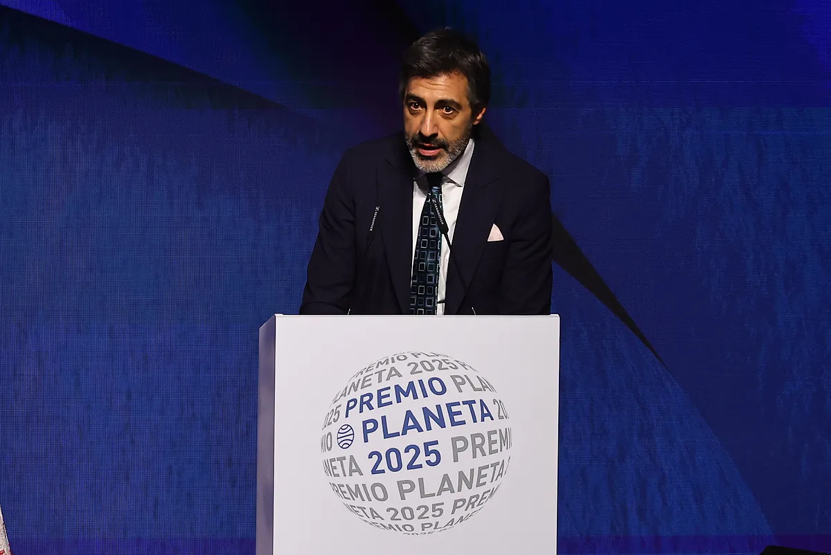 Juan del Val gana el Premio Planeta con una historia de amor - El Mundo