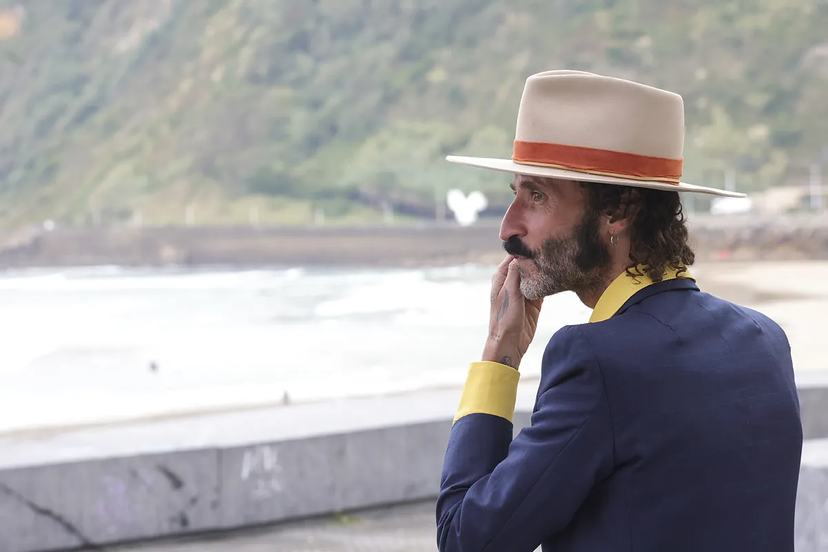 Leiva: dos décadas de éxito en la música y más de diez conviviendo con el "bicho" de la ansiedad - El Mundo