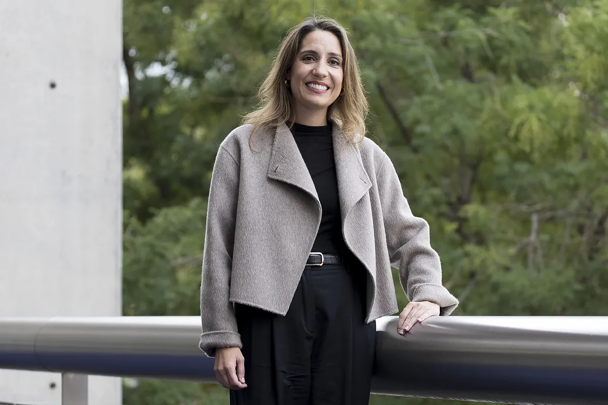 Ángela Banzas, finalista del Premio Planeta: "La literatura es una herramienta contra el horror y la tristeza"