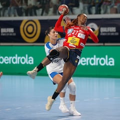 Las Guerreras contra Israel a puerta cerrada en Bratislava