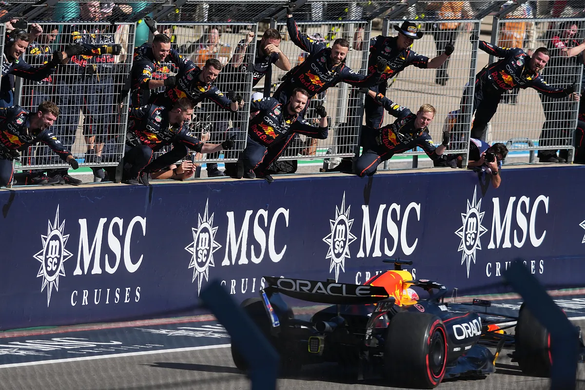 Verstappen arrasa en Austin y pone de los nervios a McLaren - El Mundo
