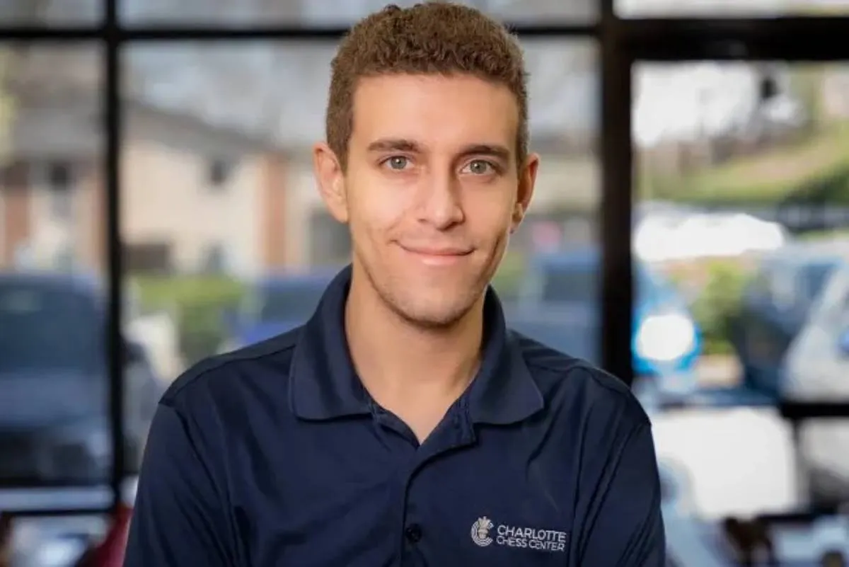 Muere a los 29 años el gran maestro de ajedrez estadounidense Daniel Naroditsky - El Mundo