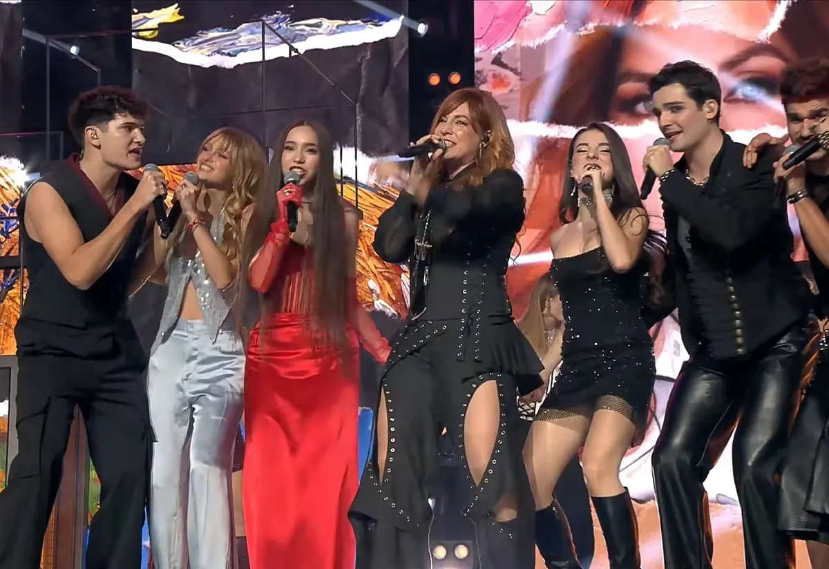 Leire Martínez reaparece en OT tras la vuelta de Amaia Montero a La Oreja de Van Gogh: "Necesitaba un abracito" - El Mundo