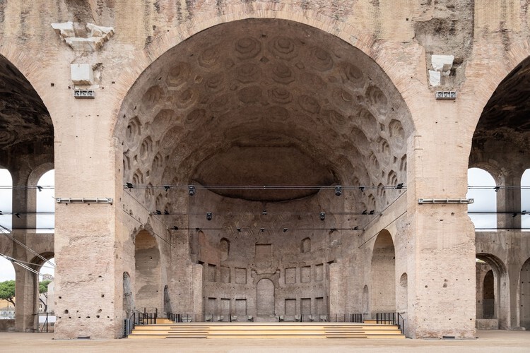 Vía de Exposición de la Basílica de Massenzio / Alvisi Kirimoto + Partners - Imagen 2 de 17