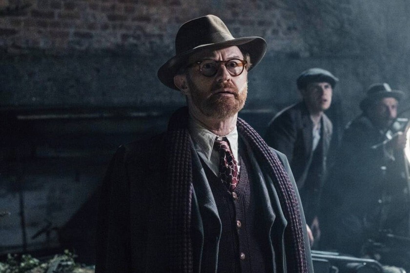 'Bookish' es un thriller encantador que mezcla el misterio, la historia y el amor por los libros. Una delicia de serie que encierra secretos en cada rincón