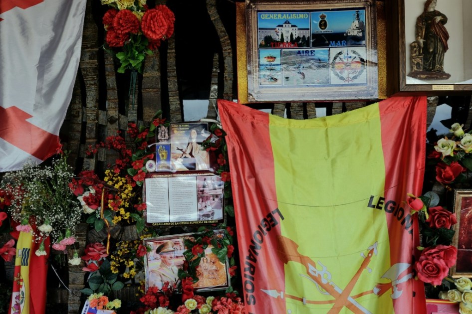 El gobierno español publicará una lista de símbolos franquistas para que "sean retirados"