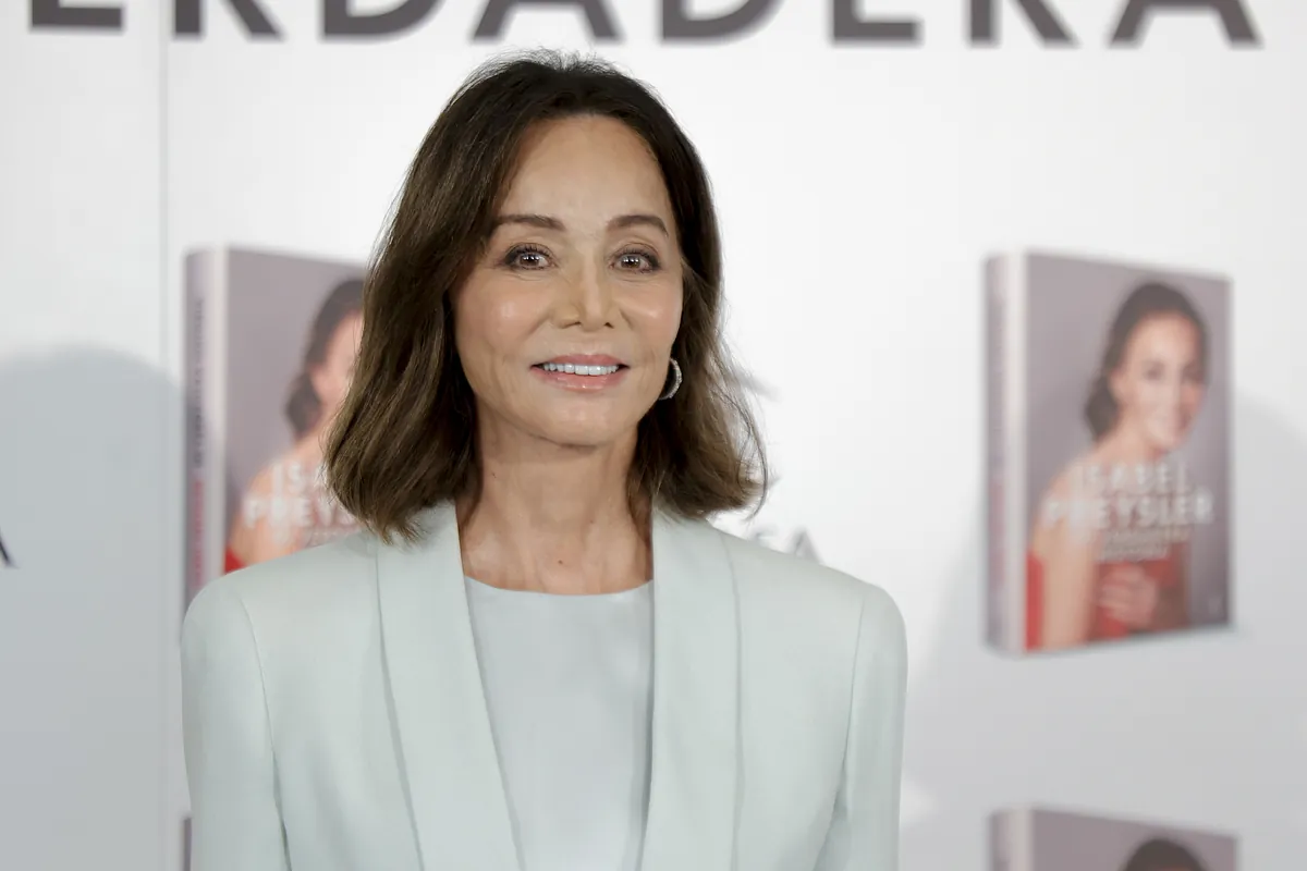 Isabel Preysler y las cartas de Vargas Llosa que desvela en sus memorias: "Son mías y hago con ellas lo que quiero" - El Mundo