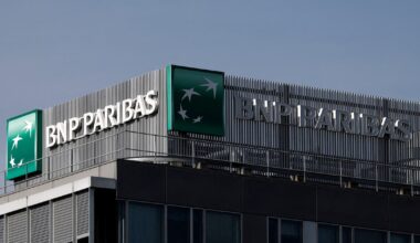 Un banco de inversión francés decidió cerrar su apuesta por una devaluación del peso: cuánto perdió