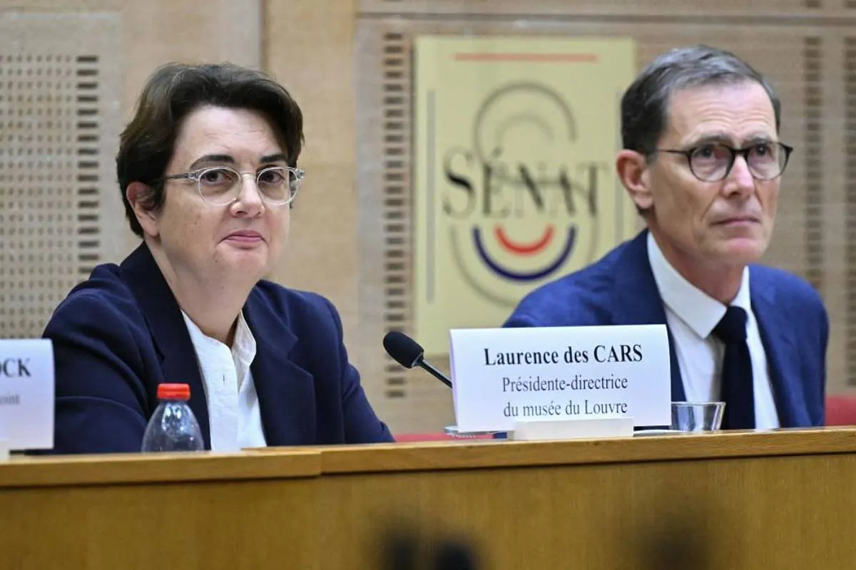 La presidenta del Louvre reconoce su "terrible fracaso" por "la falta de inversión crónica en equipos de seguridad" - El Mundo