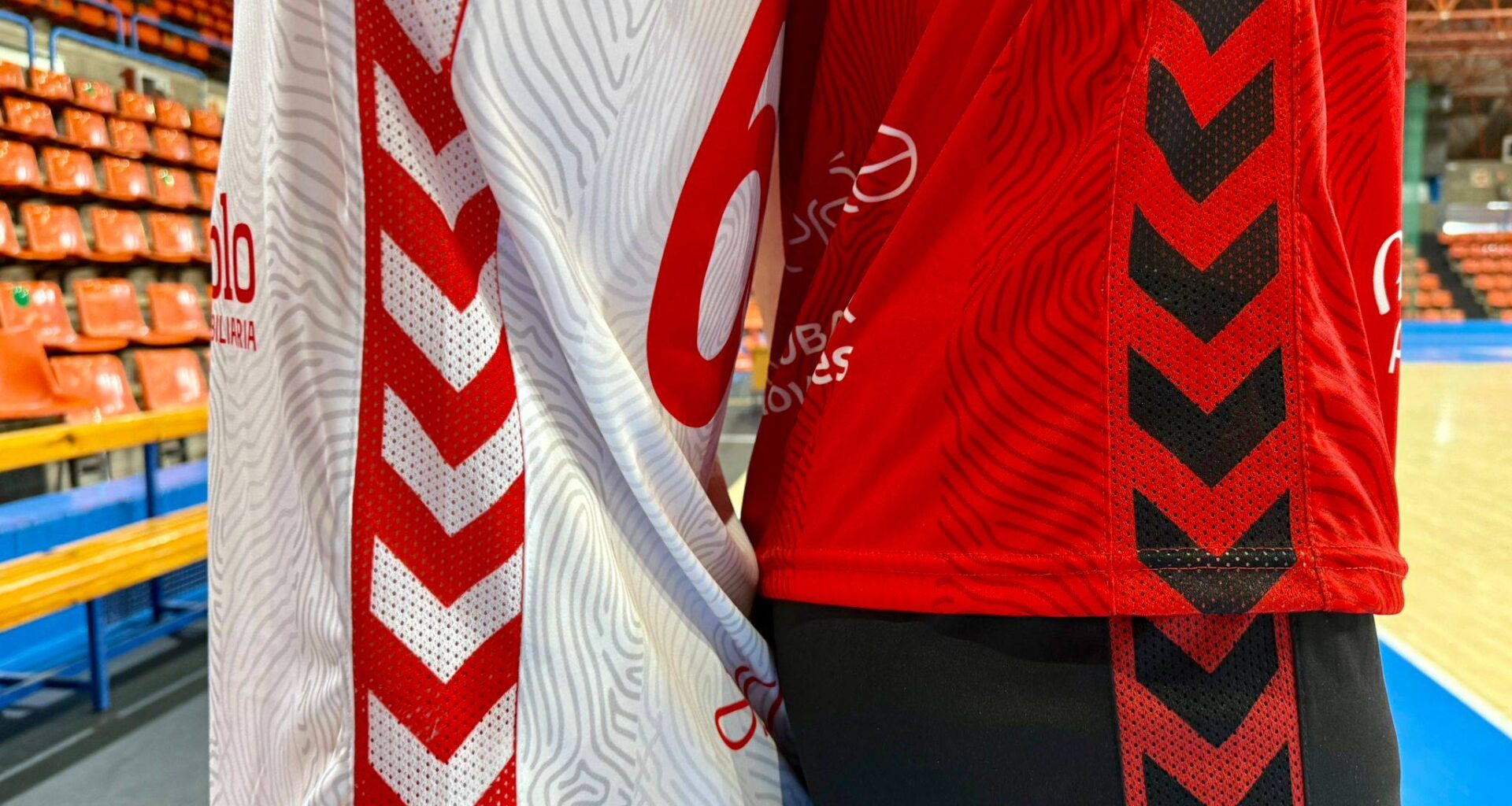 EQUIPACIONES BALONMANO 26