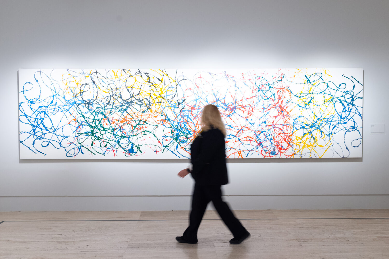 Obras de Warhol y Pollock nunca vistas en España llegan a Madrid en esta exposición dedicada a la relación entre dos genios de la pintura