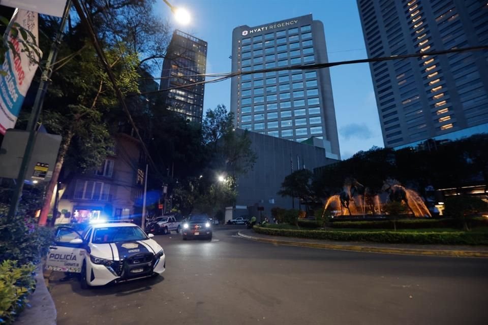Patrullas de corporaciones de seguridad han sido captados afuera de hoteles, parques y cajeros en Polanco.