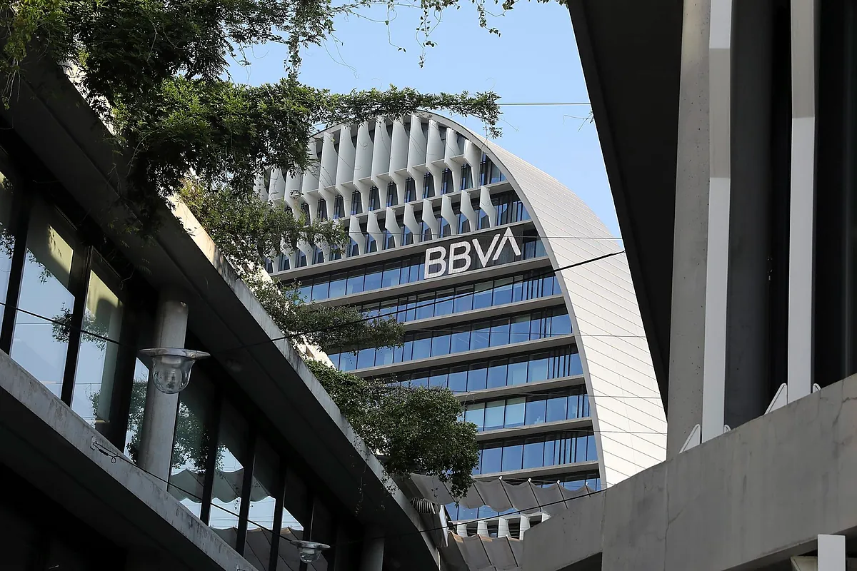 BBVA sube en Bolsa un 7,54% tras fracasar la opa y lidera la banca