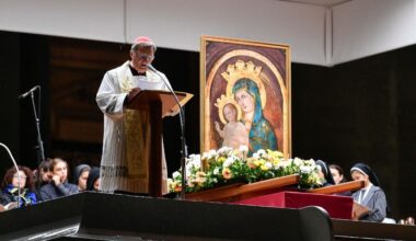 Grech: En María, la valentía de “luchar” con Dios para cumplir su voluntad