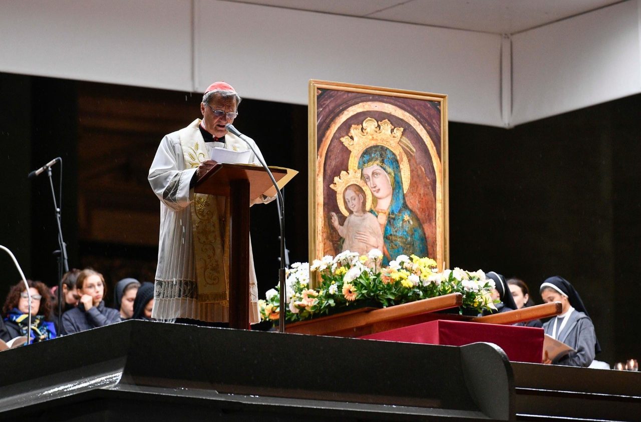 Grech: En María, la valentía de “luchar” con Dios para cumplir su voluntad