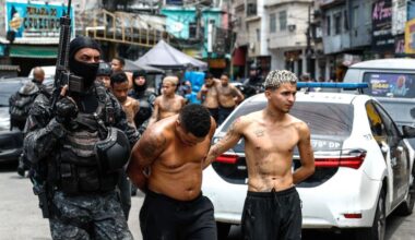 Escenas de guerra en Río de Janeiro: drones y más de 60 muertos en enfrentamiento entre el crimen organizado y la policía