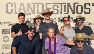 Paola Dominguín disfruta con sus hijos y Nacho Palau, el ex de Miguel Bosé, en Valencia