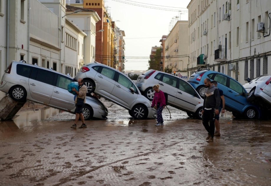 Luto, homenajes y un funeral de Estado en el primer aniversario de las mortíferas inundaciones en España