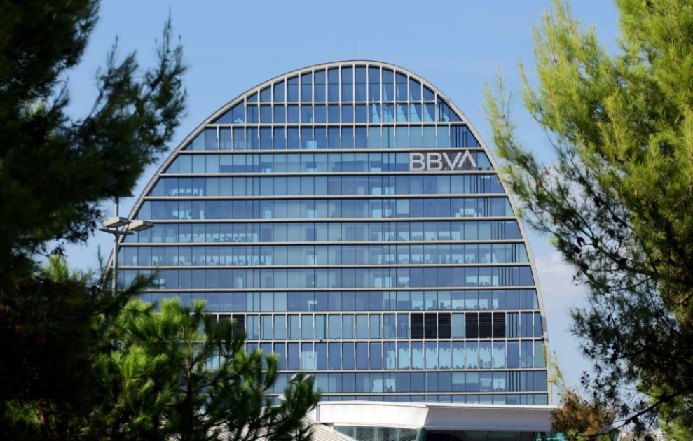 El BBVA obtiene un beneficio "récord" en nueve meses, pese a las turbulencias de la OPA sobre Sabadell