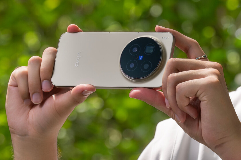 precio y disponibilidad oficiales del buque insignia de Vivo con telefoto de 200 megapíxeles