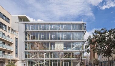 Centro deportivo Municipal Cuatro Caminos en Madrid de Lahoz López Arquitectos