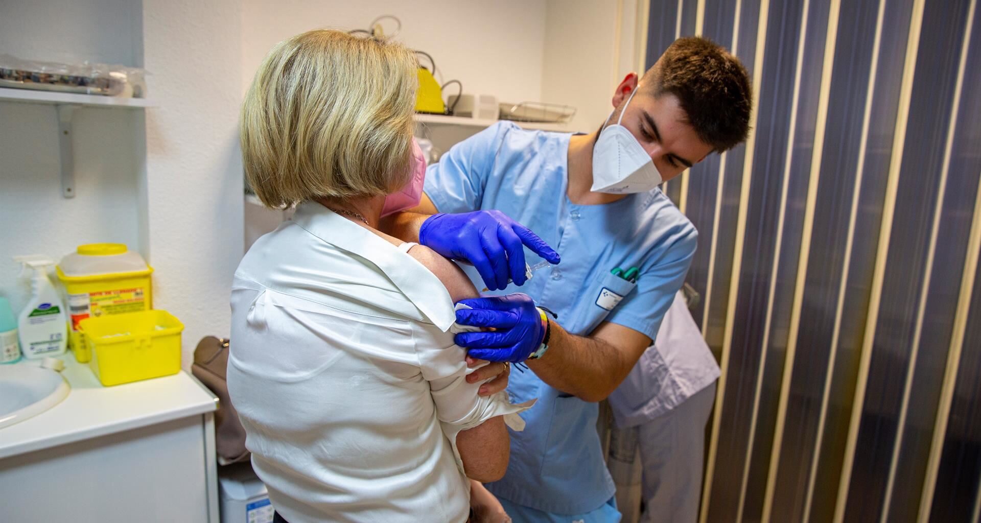 Osakidetza llama a vacunarse contra la gripe ante un previsible adelanto de la curva de contagios
