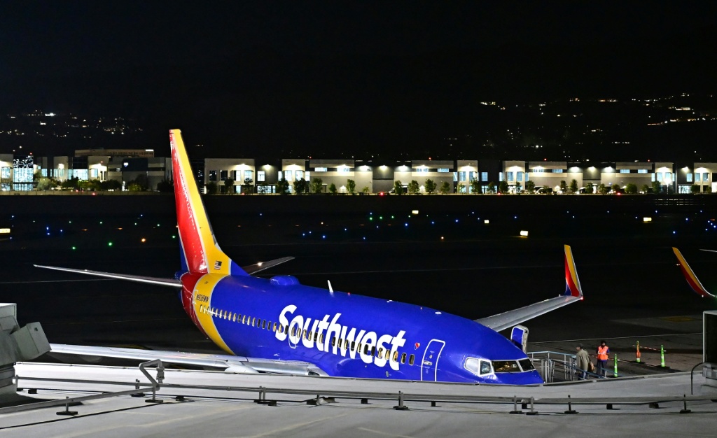 Un aeropuerto de California sin controladores de tráfico en medio del cierre del gobierno de EEUU