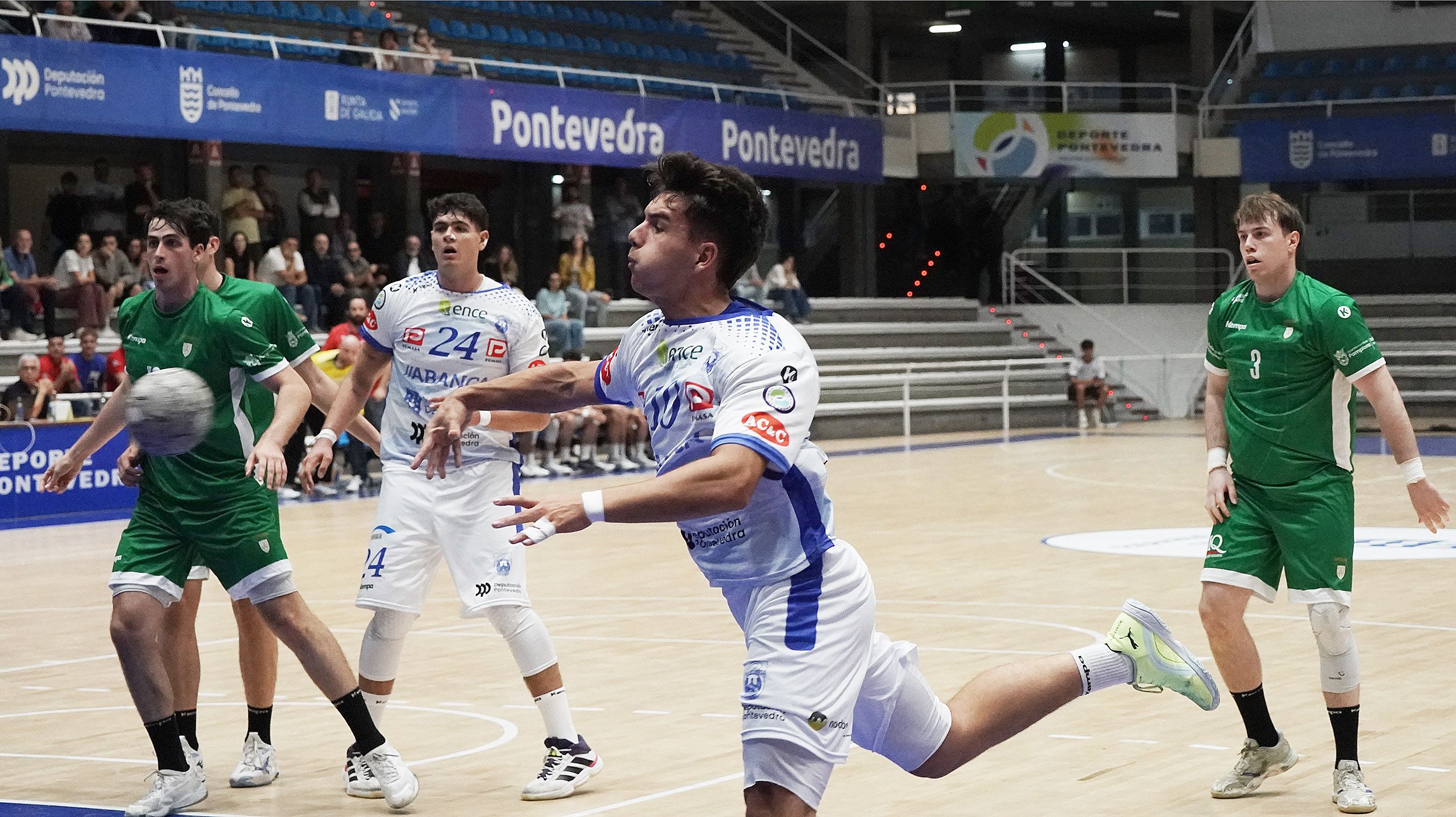 Partido entre Cisne y Anaitasuna