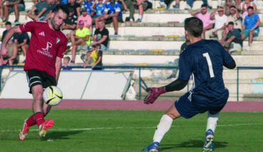 El CD San Fernando vence en el derbi y se coloca líder