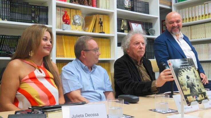 El escritor madrileño Jesús Benítez presenta en Madrid su libro Conversaciones con mi abuelo Andrés