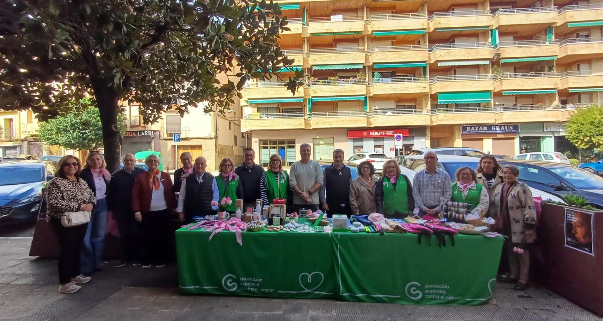 Apoyo social e institucional en Graus en el Día del Cáncer de Mama