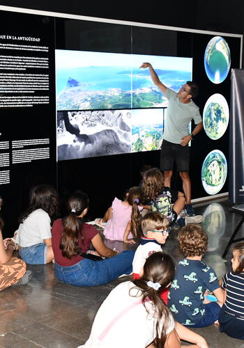 Realizado en el Museo Carteia un taller infantil sobre la pesca y los salazones en época romana