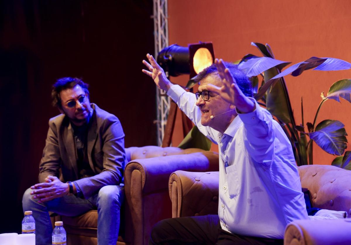 Javier Cercas conversa con sus lectores en Cartagena