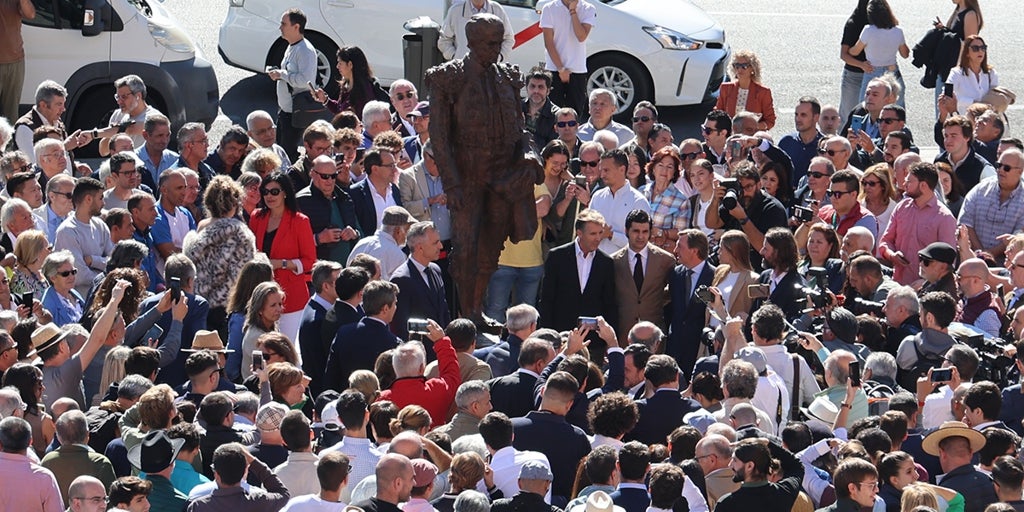 «Espero que mis compañeros puedan disfrutar en el festival por el enredo en el que les he metido»