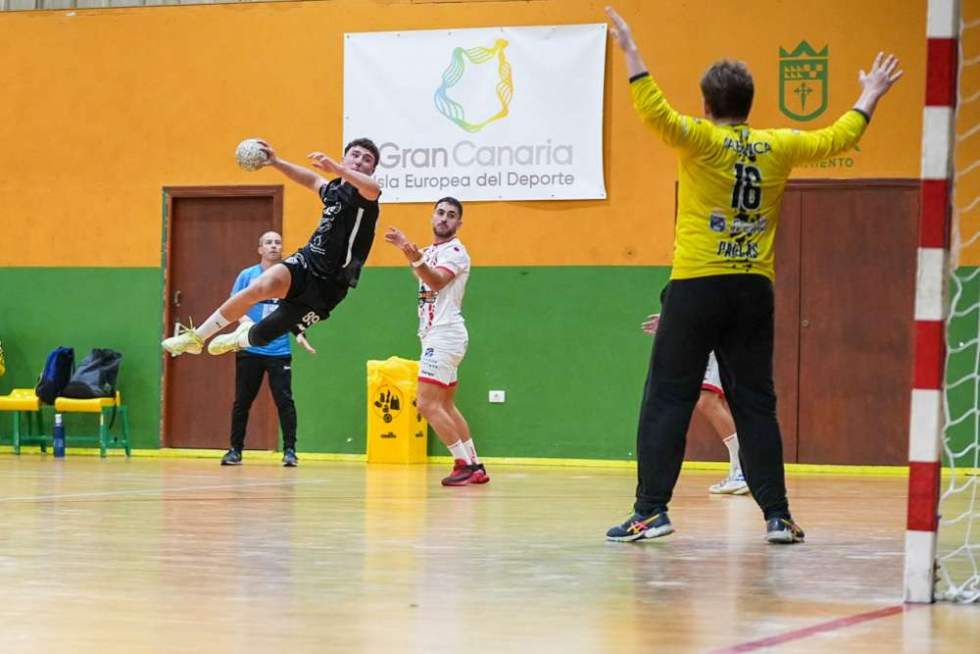 El Balonmano Gáldar Gran Canaria conquista una victoria épica sobre la bocina ante el Automanía Luceros (31-30)