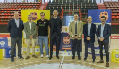 El BM Torrelavega presenta el proyecto ‘Somos Especiales, Reciclamos’ junto a Ecoembes y ASOBAL